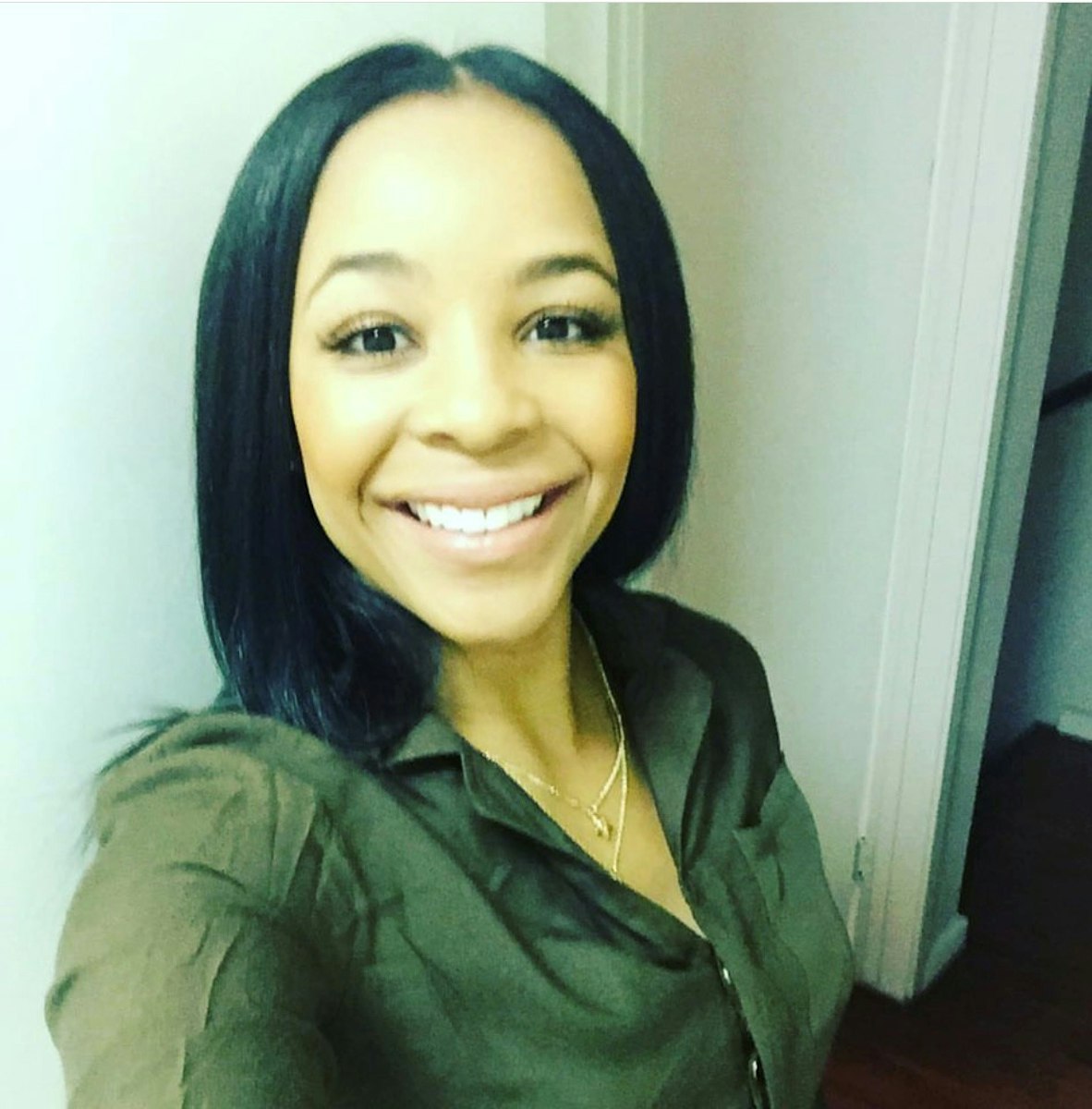 Victoria Witherspoon in Rochester Hemlane